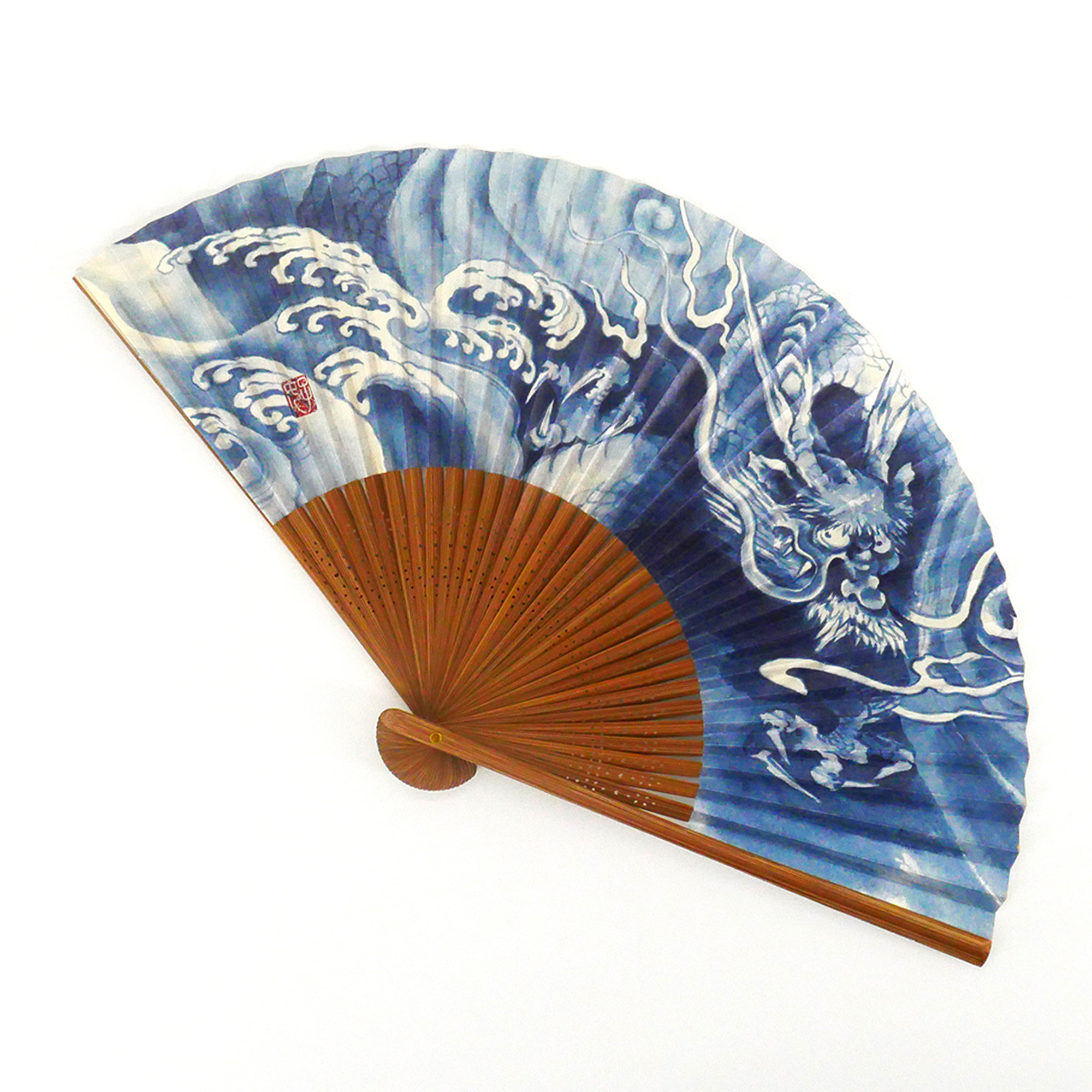 https://nipponandco.fr/13301/ventaglio-giapponese-blu-22-cm-per-uomo-in-carta-e-bambu-ryu-drago.jpg