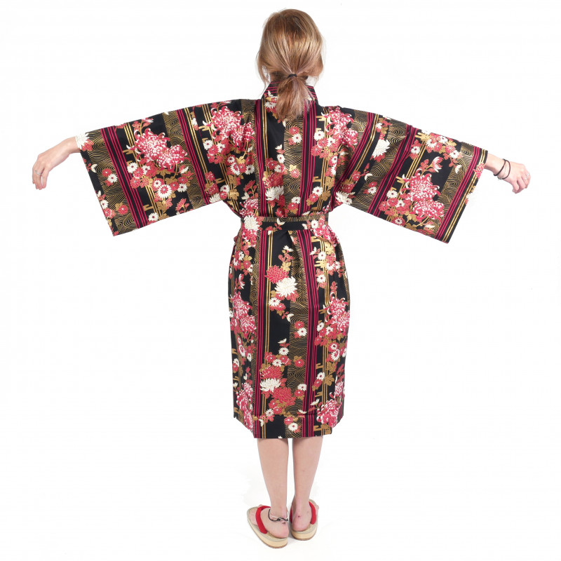 Happi crisantemi floreali tradizionali kimono di cotone nero giapponese per donna