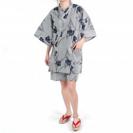 Japanische traditionelle graue blaue Baumwoll-Jinbei-Kimonostreifen und Irisblumen für Frauen