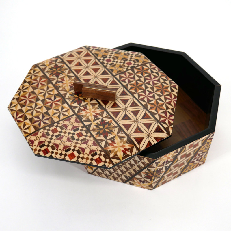 caja octogonal en marquetería tradicional de Yosegi de Hakone KOYOSEGI