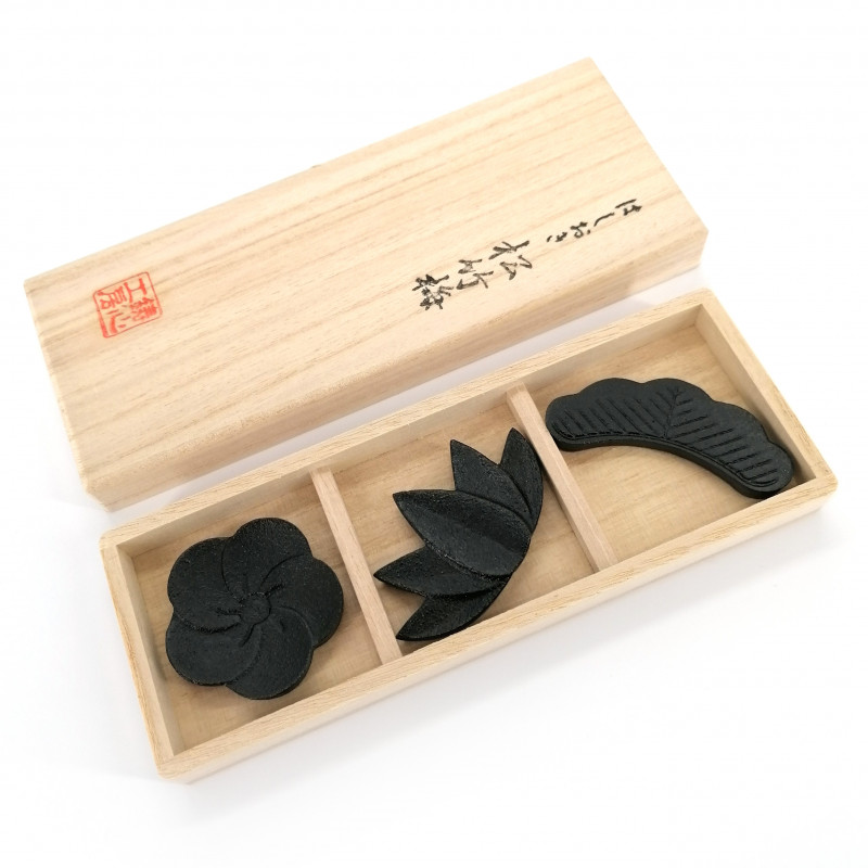 Set japanische 3 Essstäbchenablagen aus gusseiserner Kiefer, Bambusblatt, Pflaumenblüte