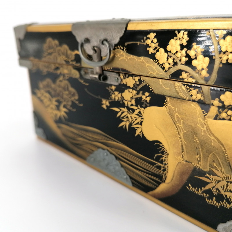 Wooden box containing 4 miniature lacquered furniture, MEIJI Period