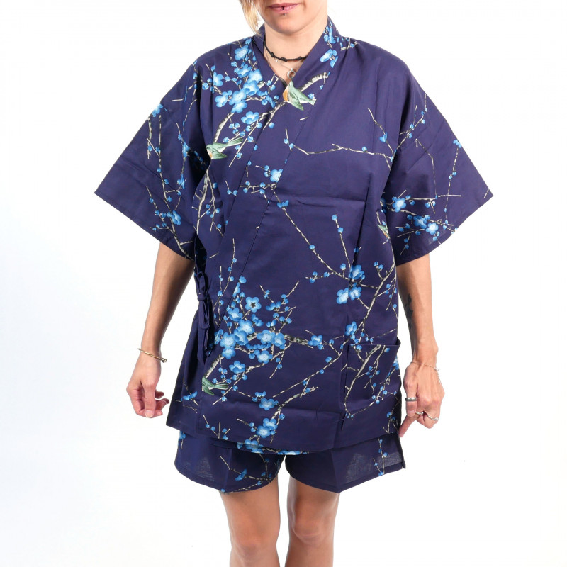 Japanischer traditioneller blauer Baumwoll-Jinbei-Kimono mit Vogel- und Pflaumenblüten für Frauen