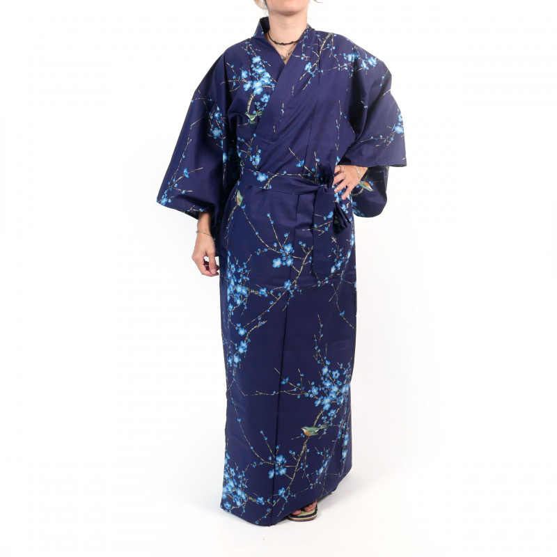 Kimono yukata tradizionale giapponese in cotone blu con fiori di uccelli e prugne per donna
