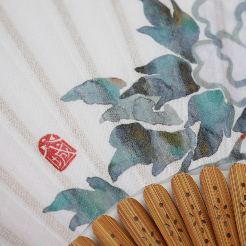 Abanico japonés azul de poliéster algodón y bambú con estampado de flores de peonía, BOTAN, 20,5cm