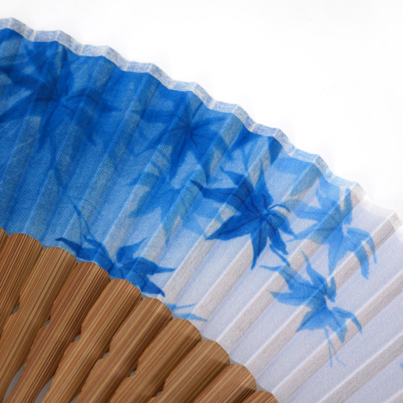 Japanischer blauer Fächer aus Polyester und Bambus mit Ahornblattmuster, KAEDE, 22cm
