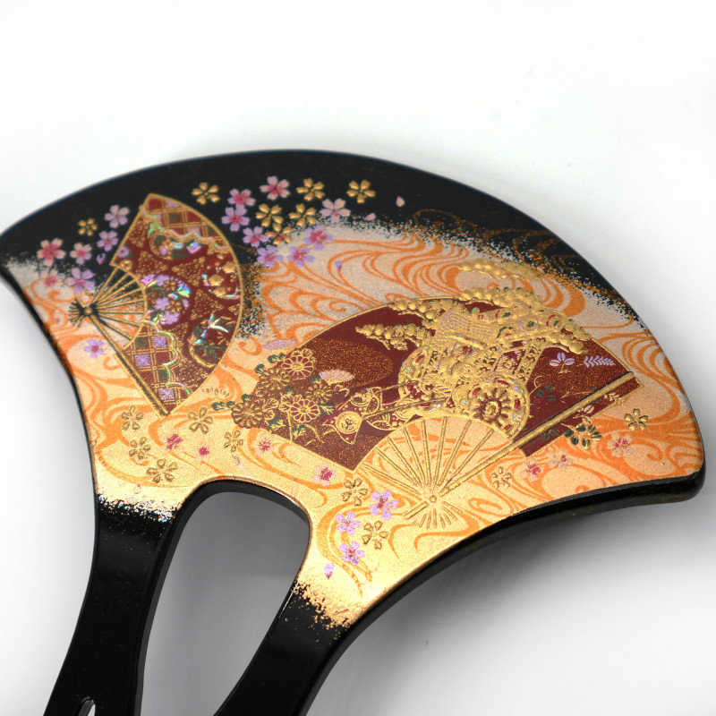 Pique à cheveux japonais noir en résine noir motif éventails et chariot, KYOUMIYABI, 13.2cm