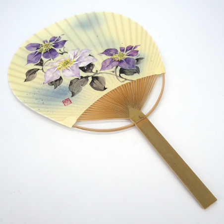 Éventail japonais non pliant uchiwa en papier et bamboo motif Clématite ,KUREMACHISU, 38x24,5 cm