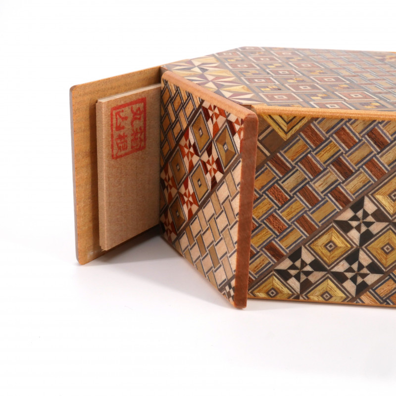 Caja secreta hexagonal en marquetería tradicional Hakone Yosegi, 6 niveles