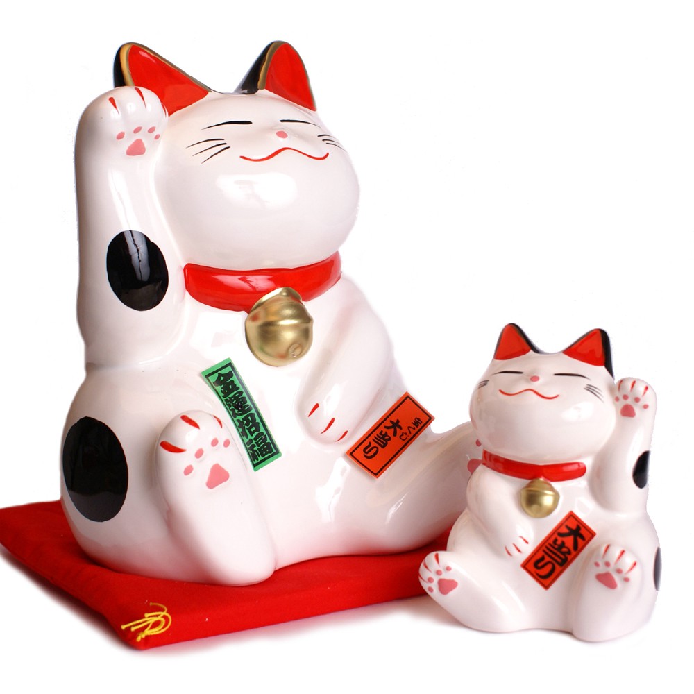 small maneki neko