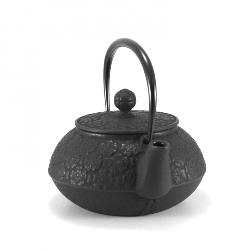 Japanese cast iron teapot. IWACHU. SAKURA black. 0.65lt