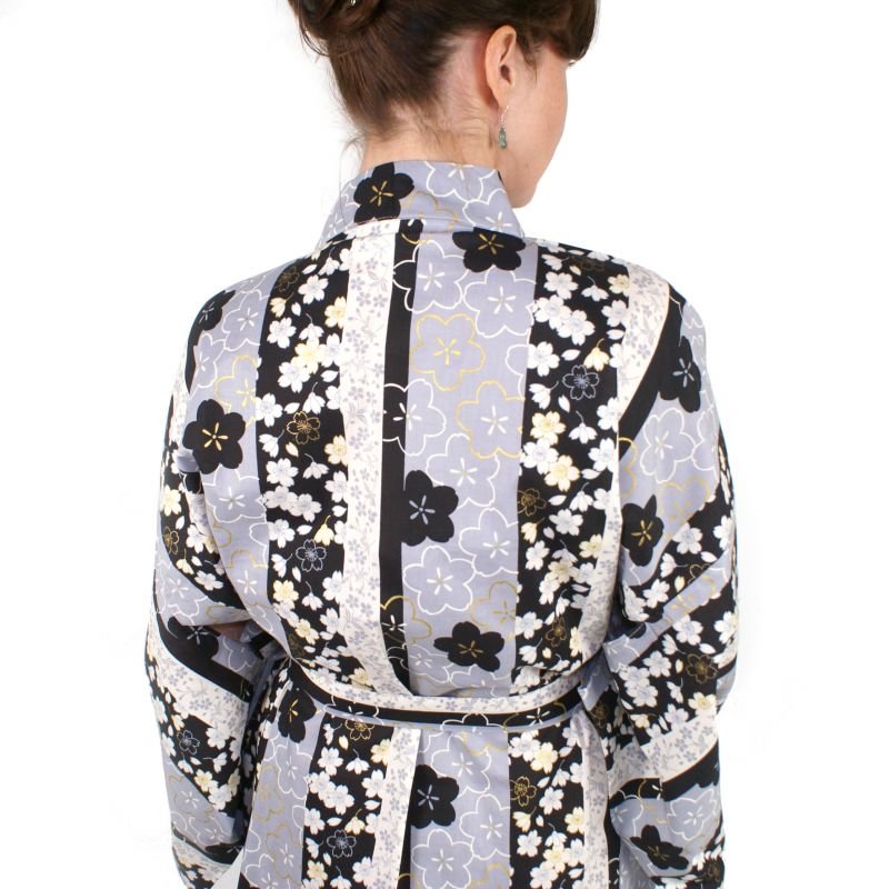 Kimono giapponese in cotone nero, TATESHIMA-NI-SAKURA, nero