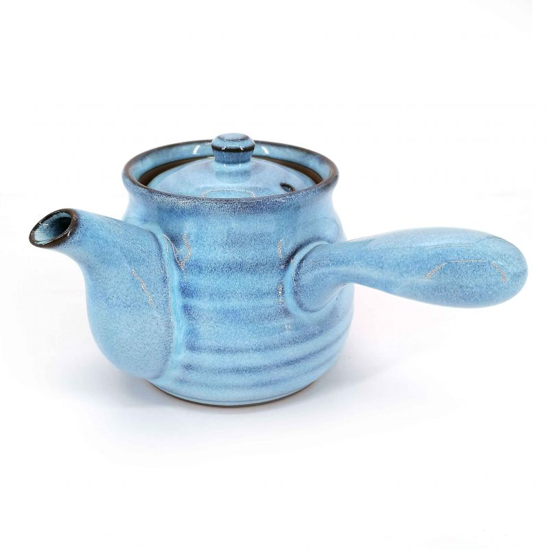 Japanische Kyusu-Keramik-Teekanne mit abnehmbarem Filter und emailliertem Interieur, hellblau - RAITOBURU