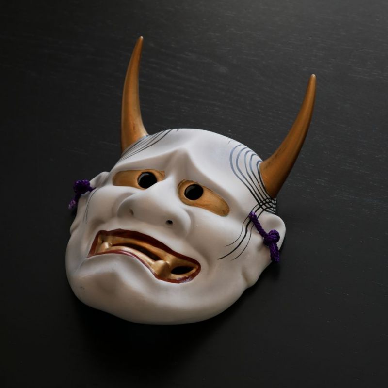 Masque nô représentant le démon vengeur, HANNYA, 20.6 cm