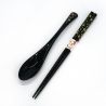 Coppia di bacchette giapponesi in legno nero con motivo gru e tartaruga e cucchiaio in resina abbinato - TSURUKAME - 22,5 e 19,5