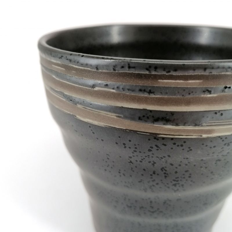 Tazza da tè giapponese svasata in ceramica, nero linee marroni - GYO