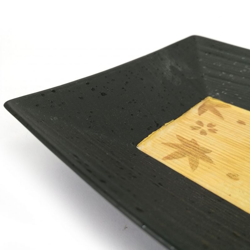 Assiette carrée japonaise en céramique, noir et centre doré - MOMIJI