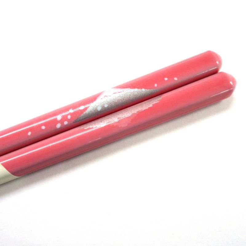 Par de palillos japoneses de madera natural rosa con motivo del Monte Fuji, WAKASA NURI FUJI, 23 cm