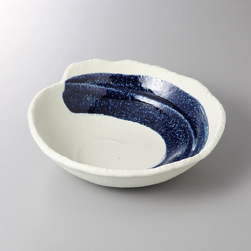 Assiette creuse japonaise blanche, KONSEKI, pinceau bleu