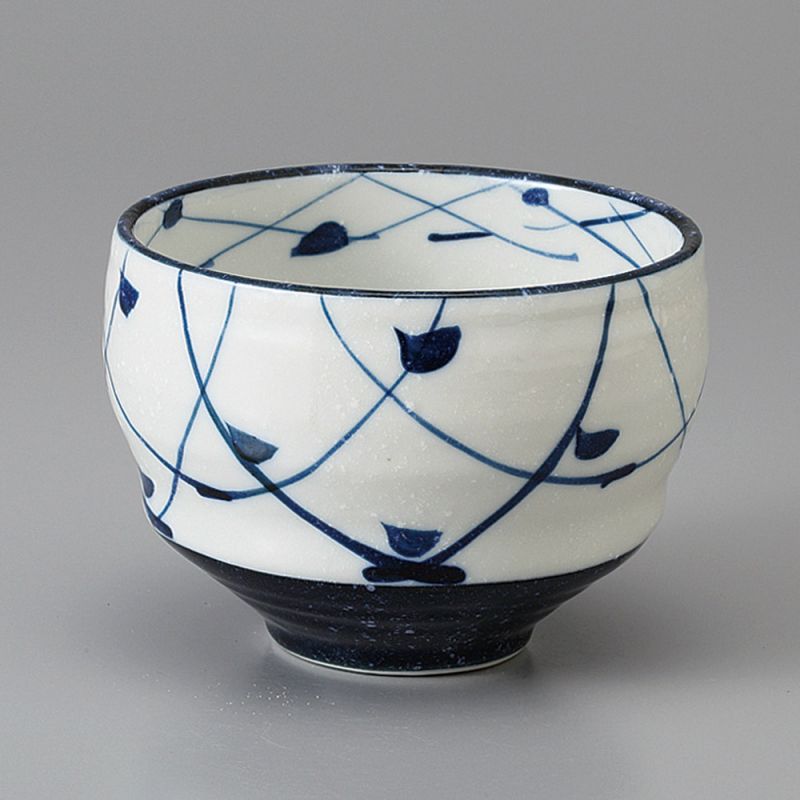 Tasse à thé japonaise en céramique, blanc et bleu, silhouettes oiseaux - TORI