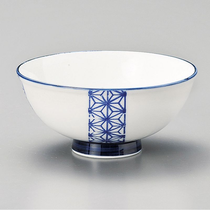 Japanische Keramikreisschale, weißes und traditionelles blaues Muster, FUKEI