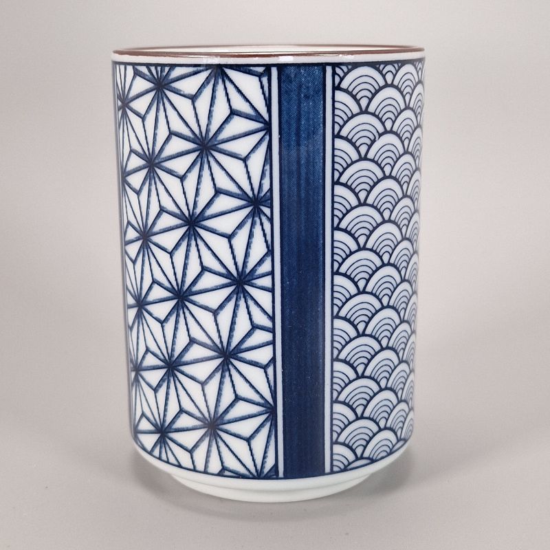 Japanische Keramik-Teetasse, blau und weiß - SEIGAIHA ASANOHA