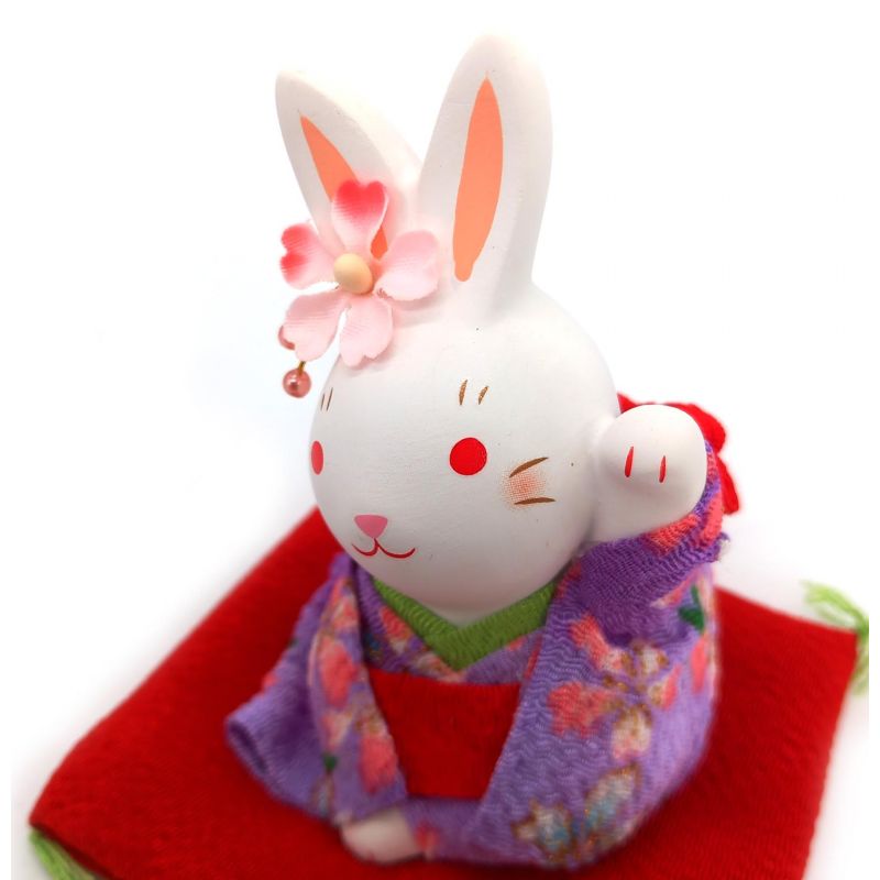 Ornement lapin blanc japonais en céramique en kimono violet- SUWATTE IRU USAGI