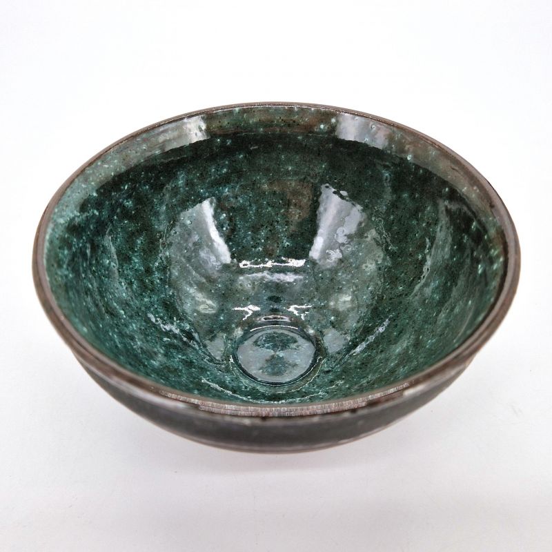 Japanese ceramic tea ceremony bowl, KURO TAKOIZU, green and black