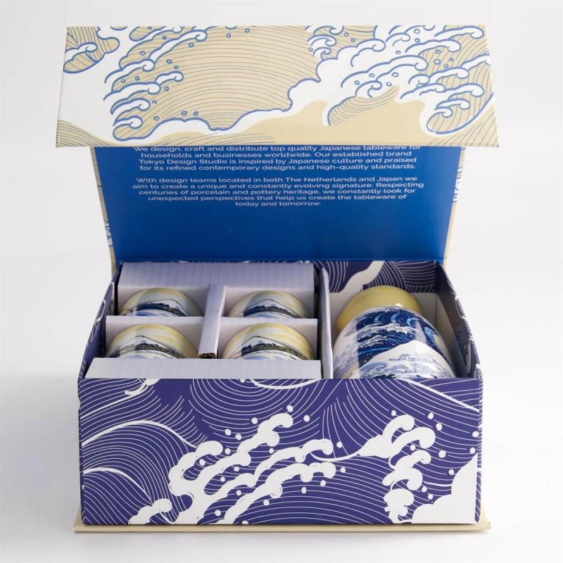 Sake set with one bottle and 4 cups, KANAGAWA URANAMI, wave