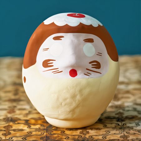 Japanische Puppe, DARUMA, Schokoladen-Kirsch-Schlagsahne-Torte, KAFFEE