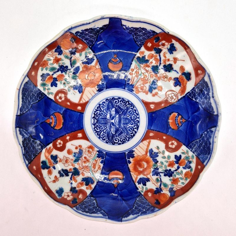 piatto rotondo vintage giapponese, imari del XIX secolo