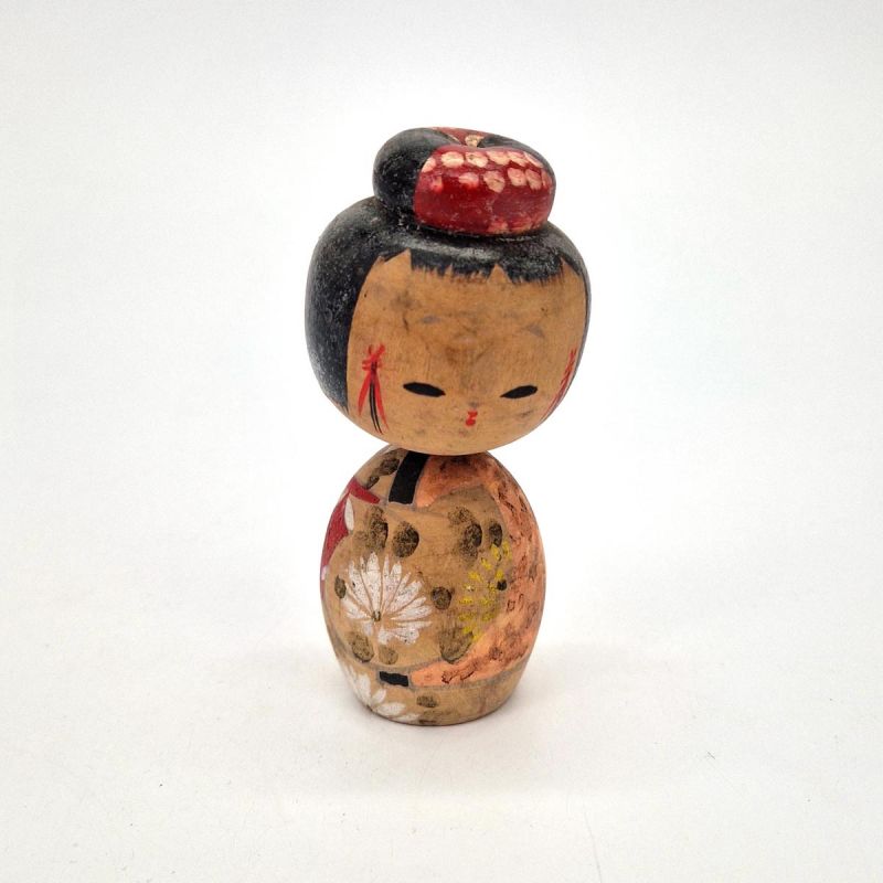 Small Japanese wooden doll, KOKESHI VINTAGE