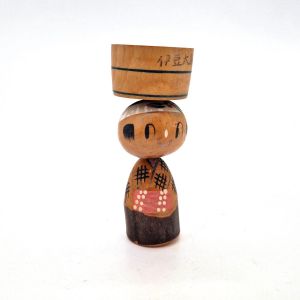 Small Japanese wooden doll, KOKESHI VINTAGE