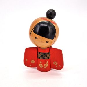 Small Japanese wooden doll, KOKESHI VINTAGE