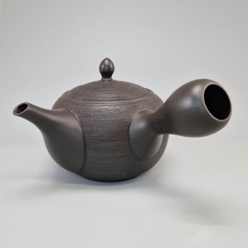 Japanese Tokoname Teapot 600cc Black Sakura - Authentic Japanese Craft