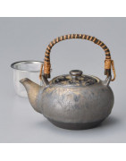 Japanische Teekannen aus Keramik